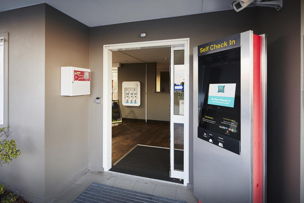 Ibis Budget Perth Airport Bagian luar foto