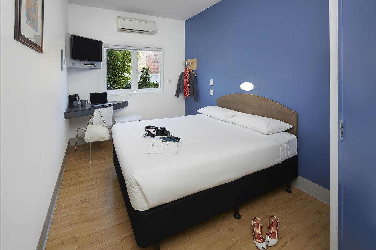 Ibis Budget Perth Airport Bagian luar foto