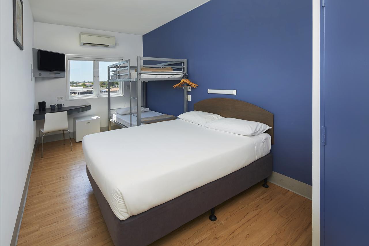 Ibis Budget Perth Airport Bagian luar foto